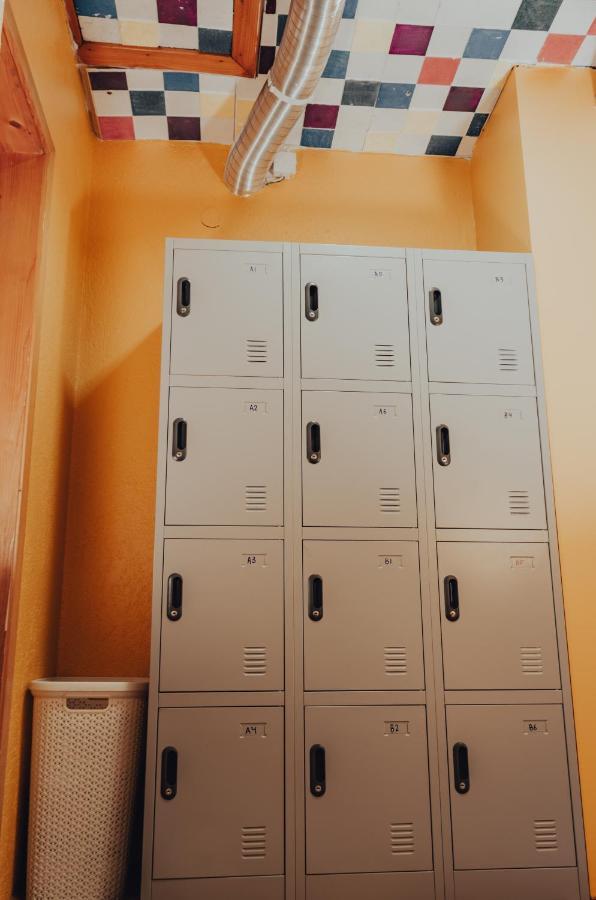 Oda Hostel Приштина Экстерьер фото