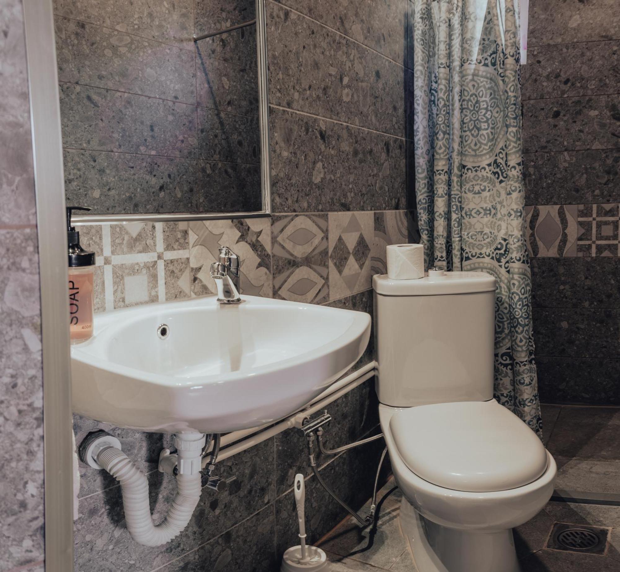 Oda Hostel Приштина Экстерьер фото