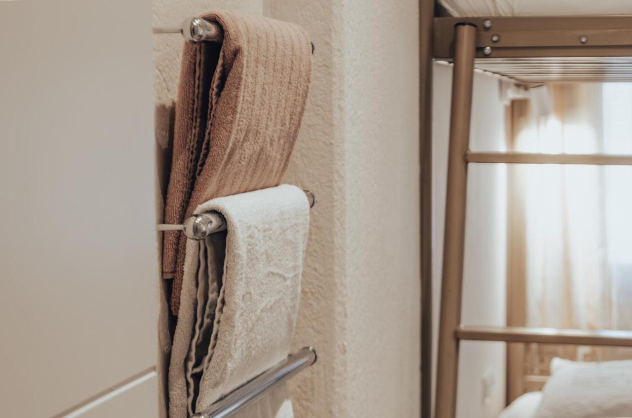 Oda Hostel Приштина Экстерьер фото
