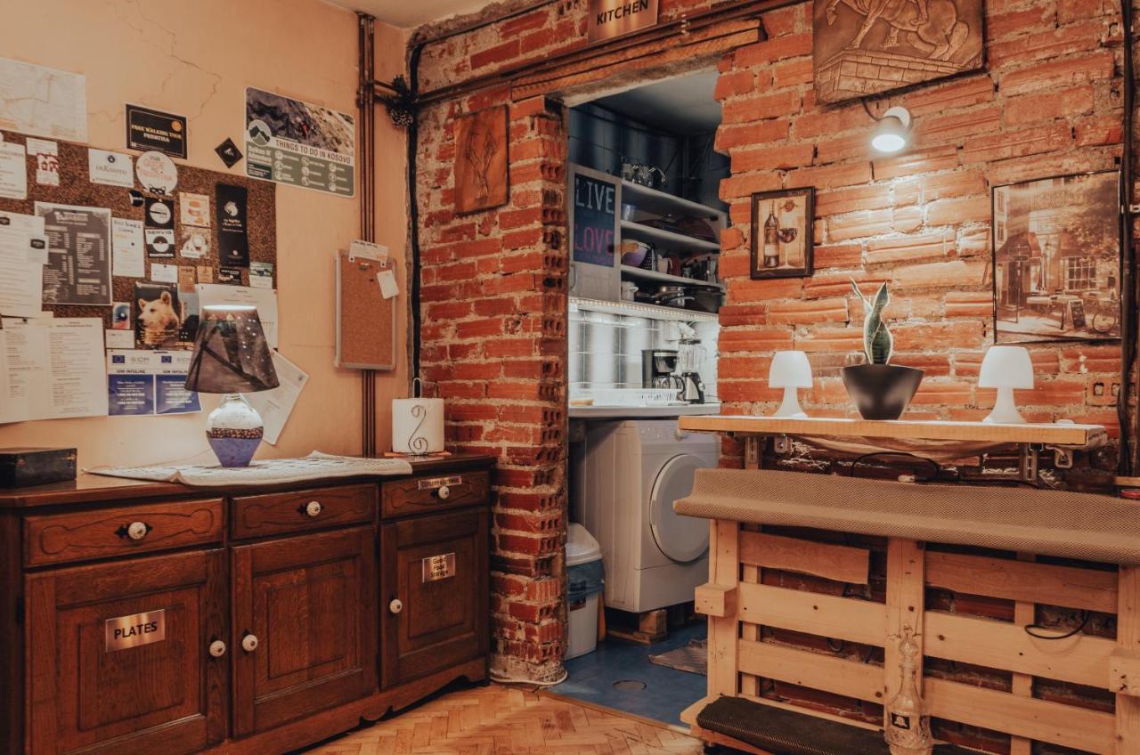 Oda Hostel Приштина Экстерьер фото