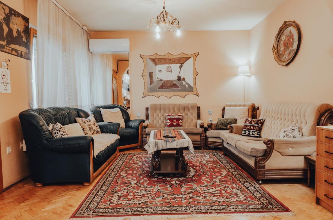 Oda Hostel Приштина Экстерьер фото