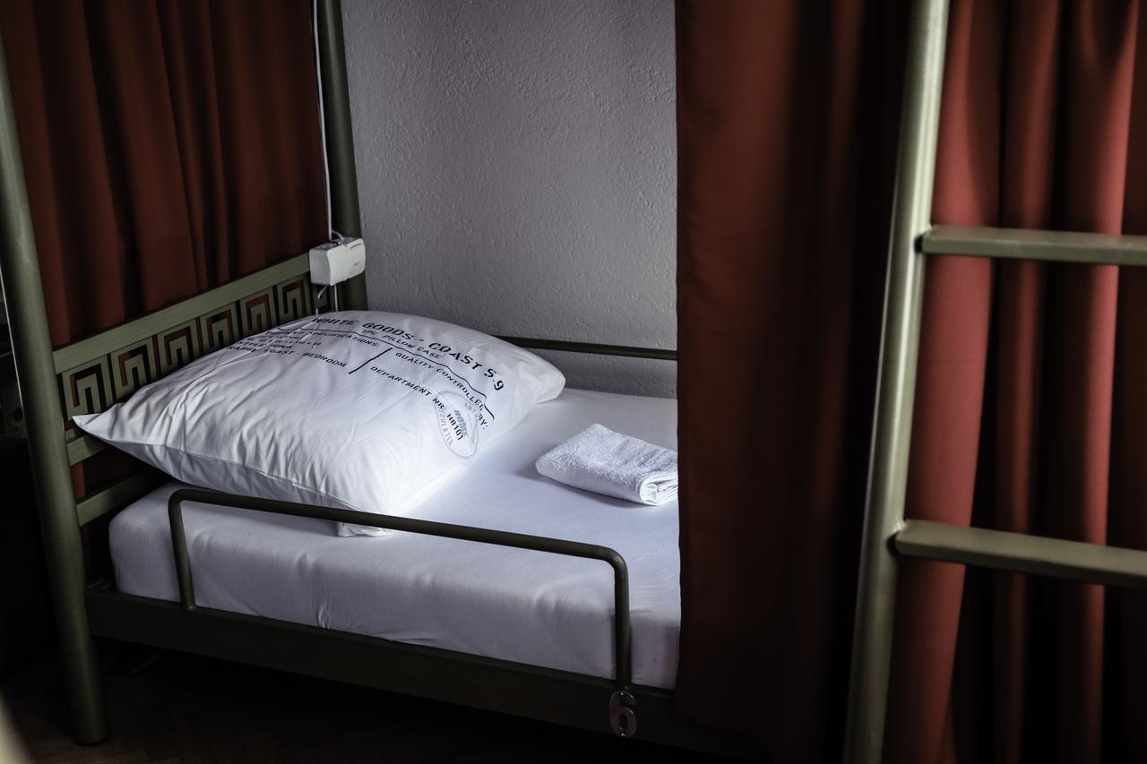 Oda Hostel Приштина Экстерьер фото